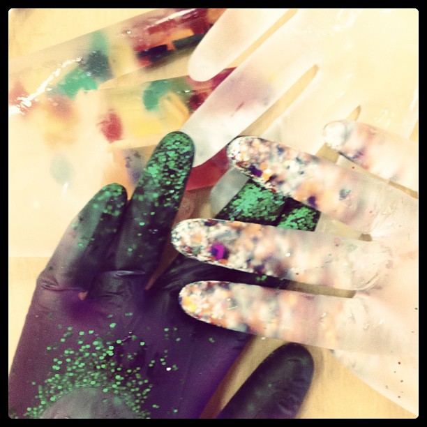 Alien hands ready to freeze! Saw this idea on @pinterest so had to try it! #harrietviolet #EYFS