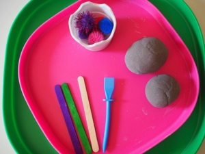 Space ~ alien Invitation to play ~ No cook playdough, lolly sticks, sparkly balls and a glue stick. I’ve tried to change the tools I offer to see which ones he likes to play with. Trays from @tigerstoresoffical