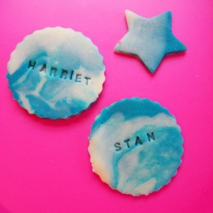 Personalised play dough ~ super soft play dough great as a birthday gift. Not only is it fun it promotes play, creativity and imagination.