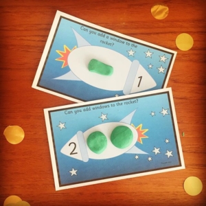 ROCKET play dough mats – Free Printable – this play dough mats are completely free! Play dough can be used to support fine motor skills, develop hand muscles but also support maths, counting and shapes! They are easy to print, standard is A4 but I reduced the size to print 2 on a page. Great for little hands.