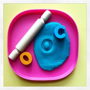 Play Dough Sounds // using wooden or magnetic letters push them into play dough to create sounds and pictures. If you don’t have any letters, using a pencil or lolly pop stick draw the sounds into the dough. Play dough is so versatile, great for developing those hand muscles and finger control.